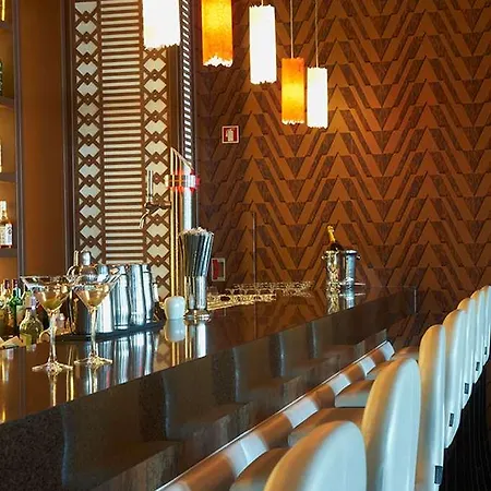 瑞尔玛丽娜滨海酒店 公寓 奥良