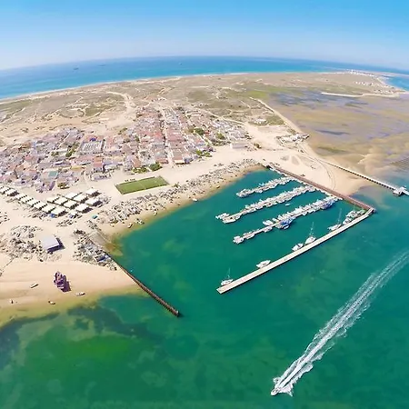 瑞尔玛丽娜滨海酒店