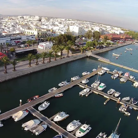 瑞尔玛丽娜滨海酒店 * 奥良